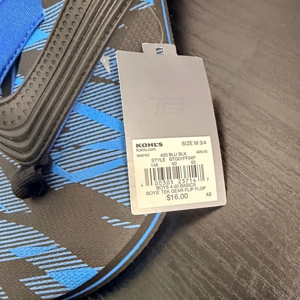 Tek Gear Boys Flip Flops Blue Black Geometric Graphic Thong Sandals Size M 3/4